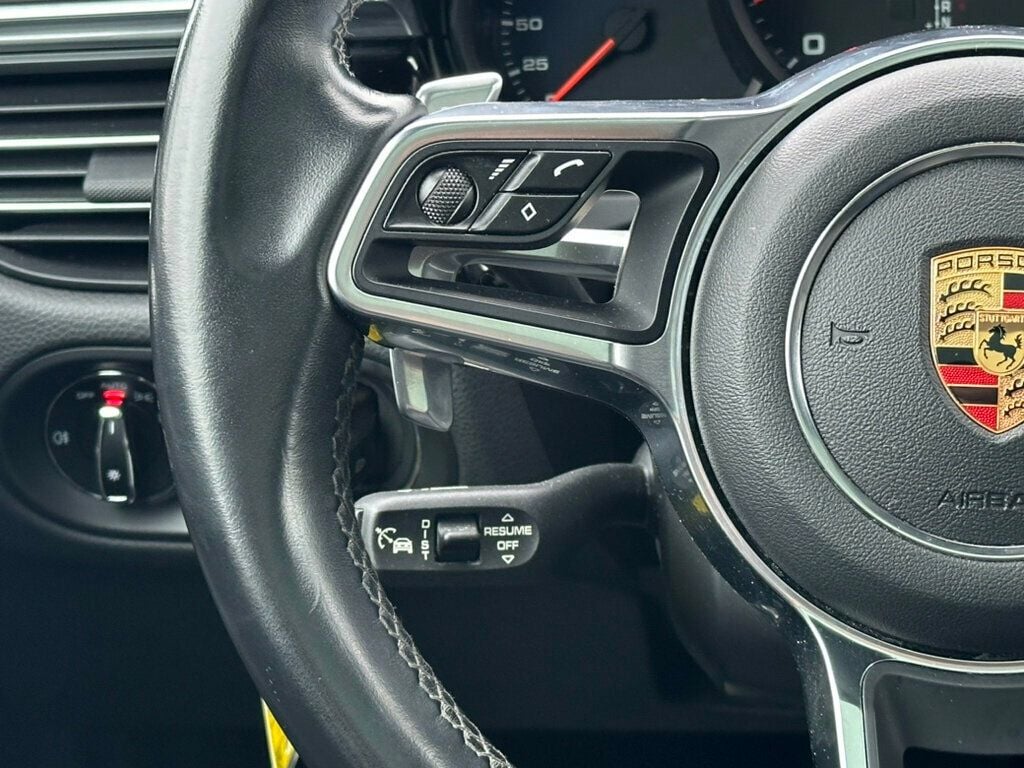 2019 Porsche Macan AWD - 22382886 - 25