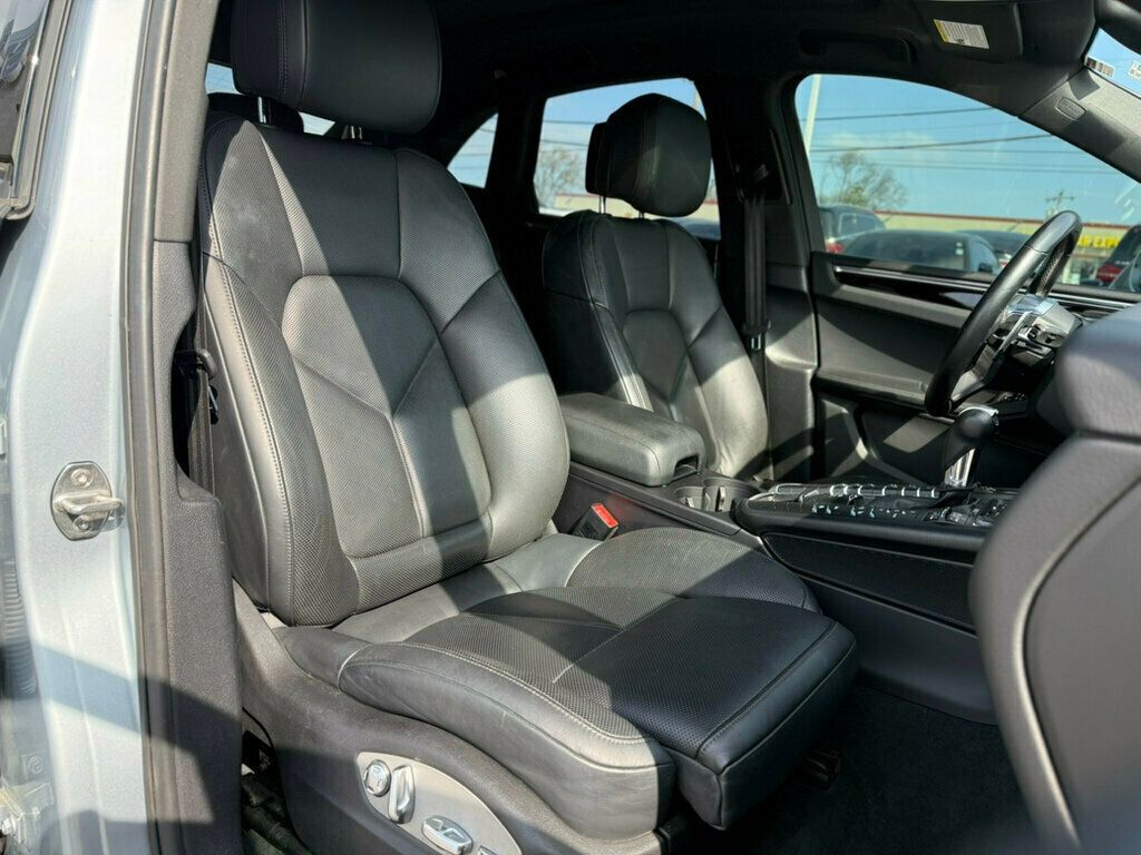 2019 Porsche Macan AWD - 23011916 - 13