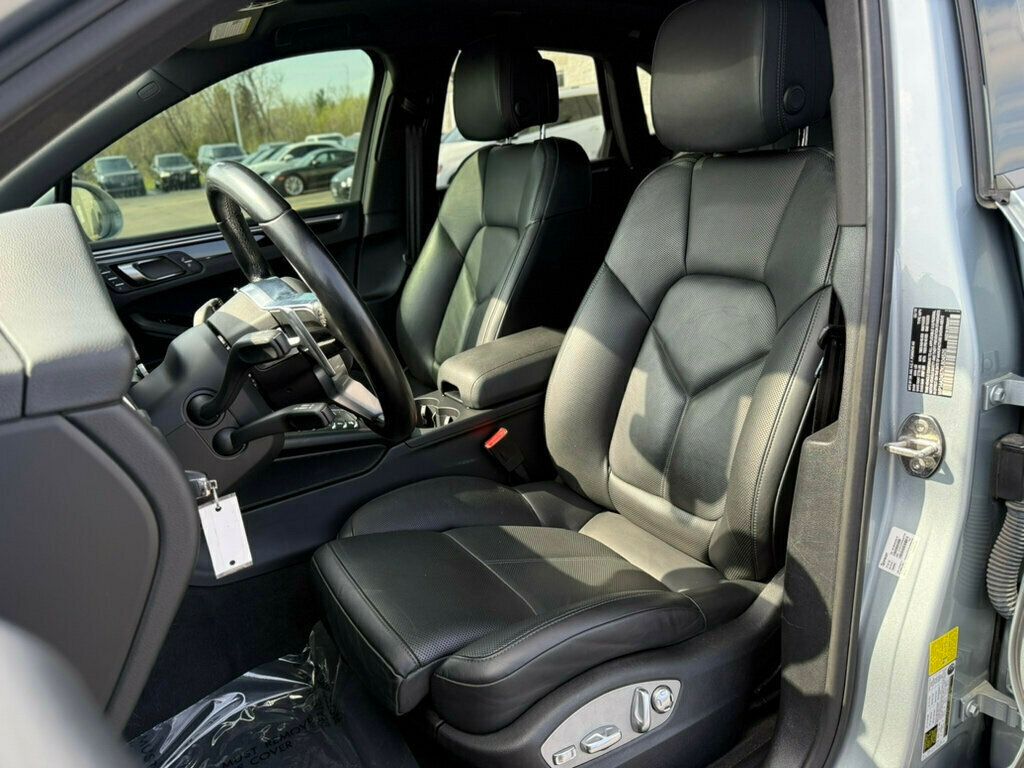 2019 Porsche Macan AWD - 23011916 - 14