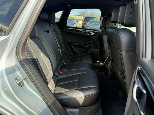 2019 Porsche Macan AWD - 23011916 - 19