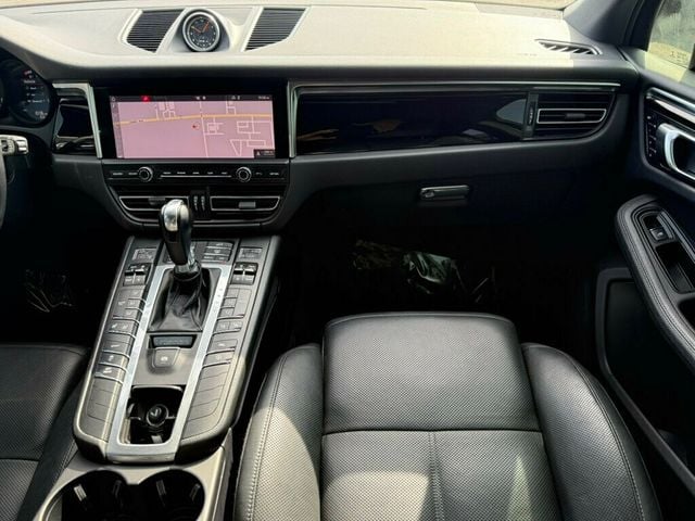 2019 Porsche Macan AWD - 23011916 - 22