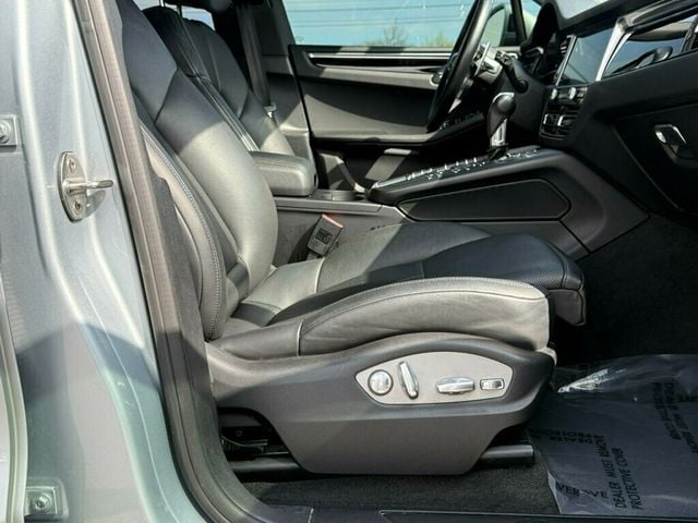 2019 Porsche Macan AWD - 23011916 - 38