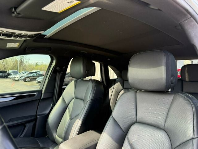 2019 Porsche Macan AWD - 23011916 - 4