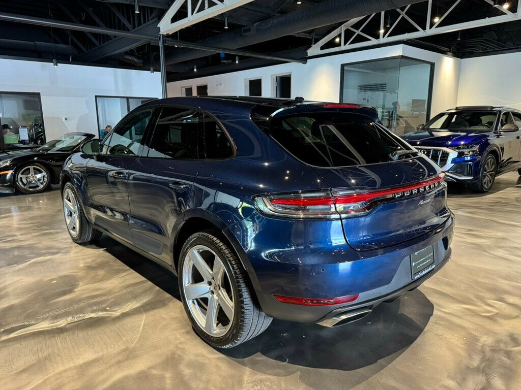 2019 Porsche Macan photo 3