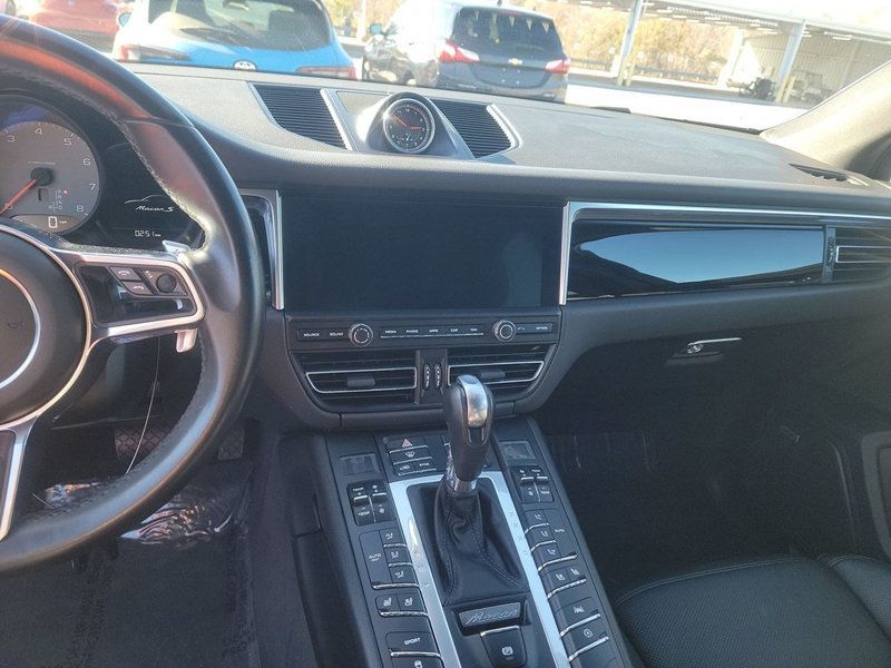 2019 Porsche Macan DYNAMIC STAR PLUS HEADLIGHTS! PREMIUM PAK PLUS! LOADED OPTIONS - 22963841 - 9