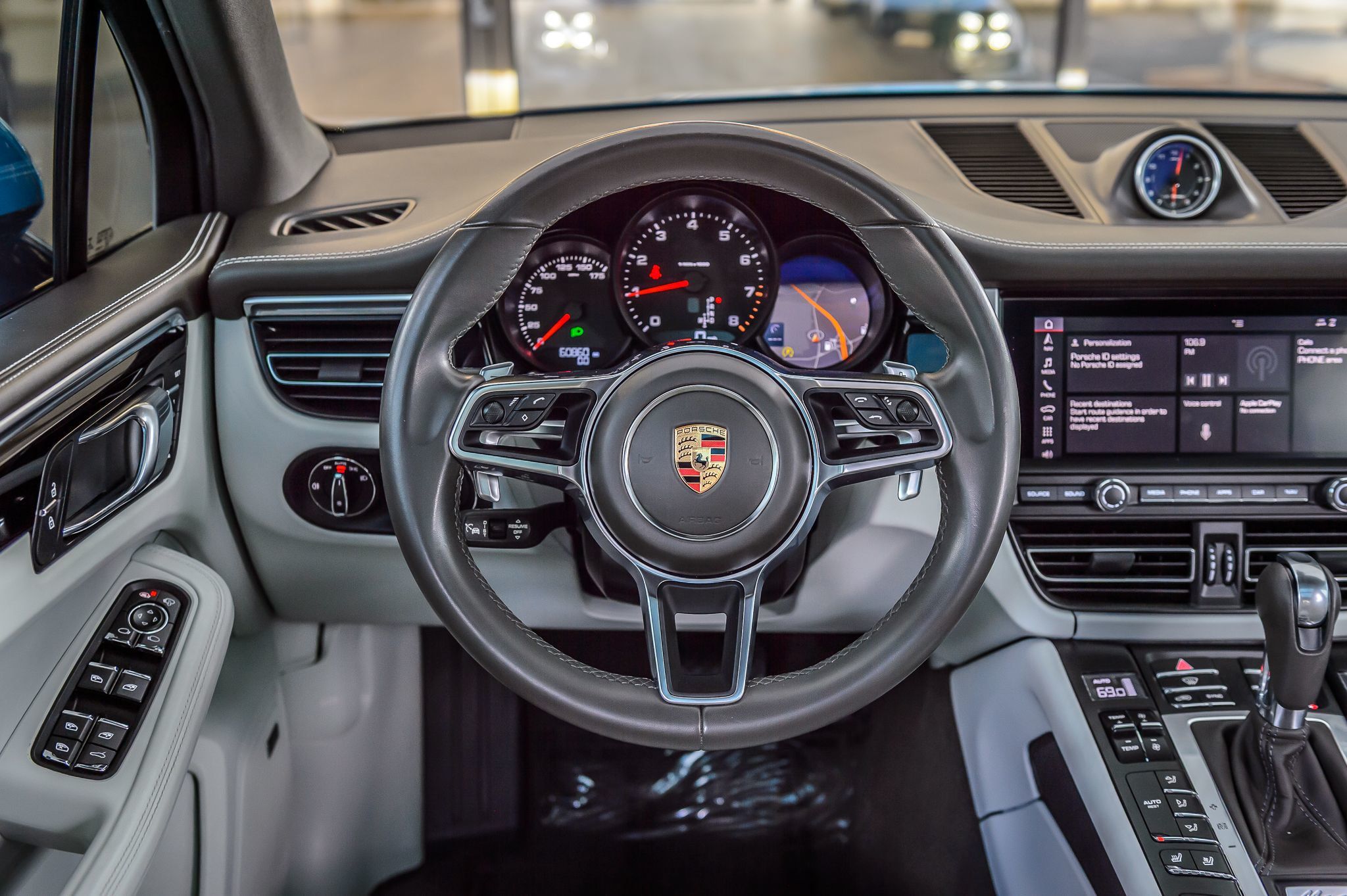 2019 Porsche Macan photo 26