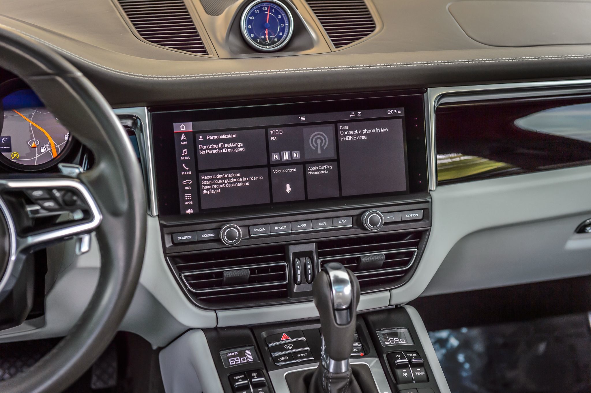 2019 Porsche Macan photo 28