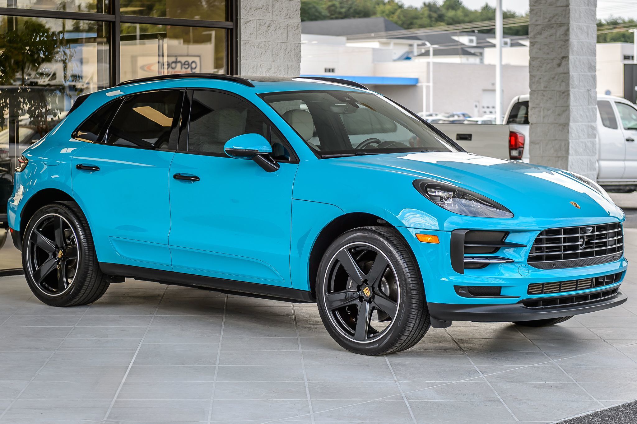 2019 Porsche Macan photo 4