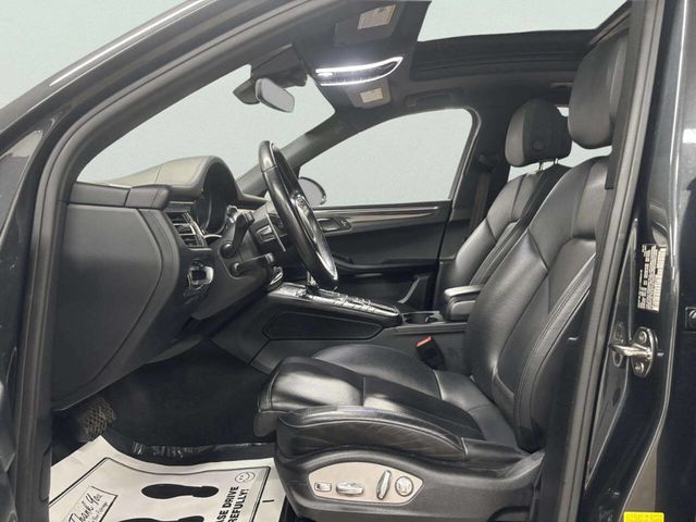 2019 Porsche Macan S AWD - 22989120 - 16