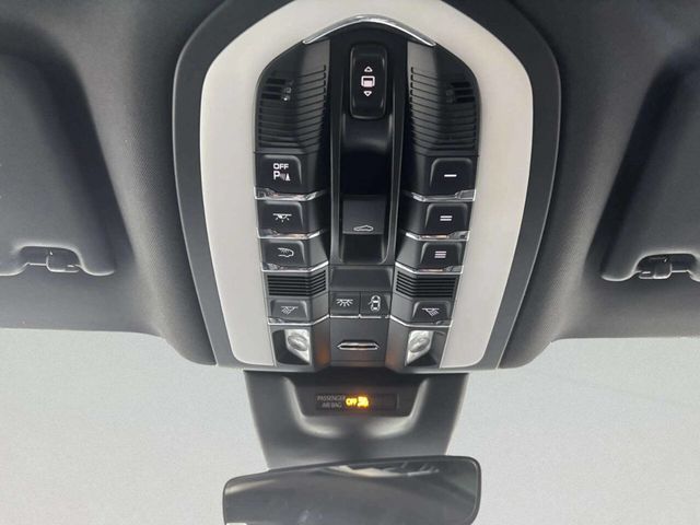 2019 Porsche Macan S AWD - 22989120 - 28