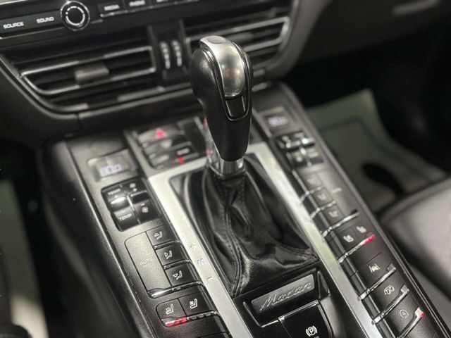 2019 Porsche Macan S AWD - 22989120 - 38