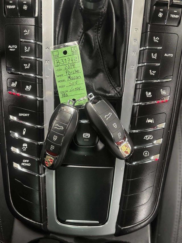 2019 Porsche Macan S AWD - 22989120 - 48