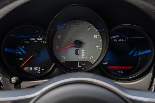 2019 Porsche Macan S AWD - 23017962 - 16