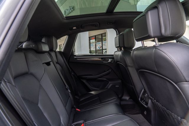 2019 Porsche Macan S AWD - 23017962 - 24