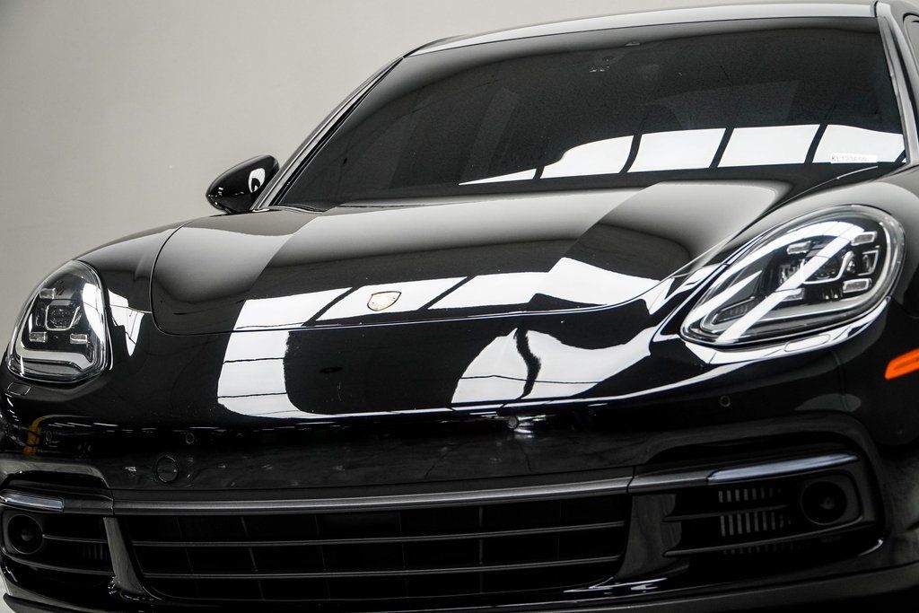 2019 Porsche Panamera 4 E-Hybrid photo 2