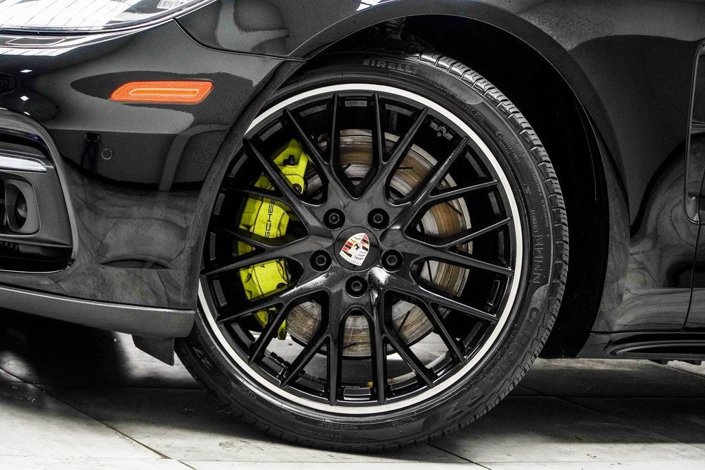 2019 Porsche Panamera 4 E-Hybrid photo 3
