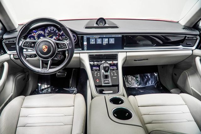 2019 Porsche Panamera 4 E-Hybrid AWD - 22939440 - 4