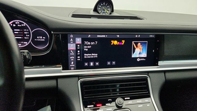 2019 Porsche Panamera 4 E-Hybrid AWD w/ Premium Package Plus, 20'' Wheels & 4-Zone CC - 22955786 - 17