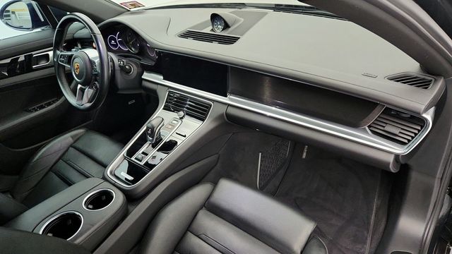 2019 Porsche Panamera 4 E-Hybrid AWD w/ Premium Package Plus, 20'' Wheels & 4-Zone CC - 22955786 - 24