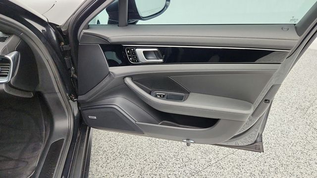 2019 Porsche Panamera 4 E-Hybrid AWD w/ Premium Package Plus, 20'' Wheels & 4-Zone CC - 22955786 - 25