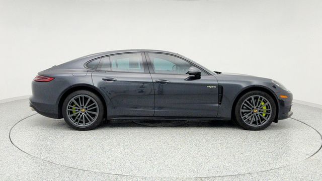 2019 Porsche Panamera 4 E-Hybrid AWD w/ Premium Package Plus, 20'' Wheels & 4-Zone CC - 22955786 - 3
