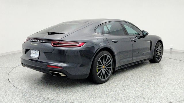 2019 Porsche Panamera 4 E-Hybrid AWD w/ Premium Package Plus, 20'' Wheels & 4-Zone CC - 22955786 - 4