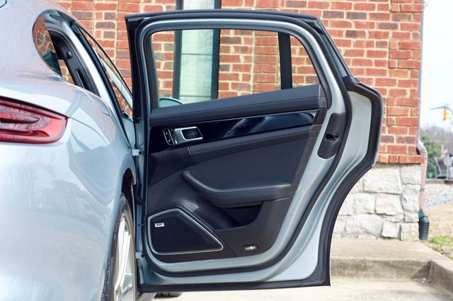 2019 Porsche Panamera MSRP$110790/PremiumPkgPlus/Heated&CooledSeats/SoftCloseDoors - 22976154 - 37