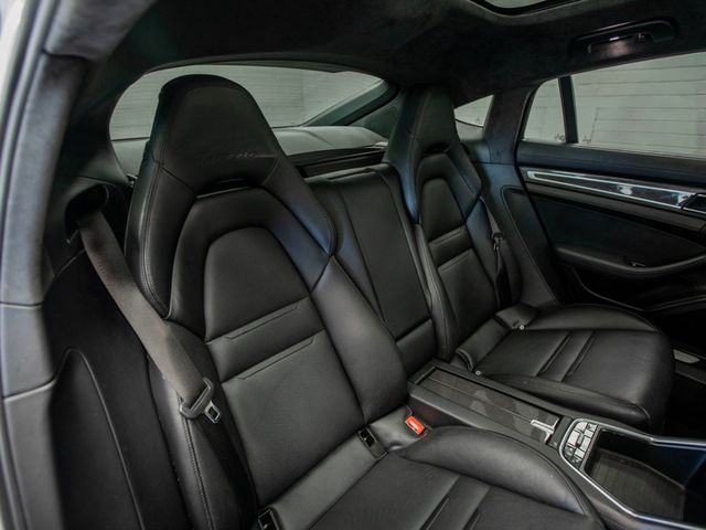 2019 Porsche Panamera Turbo AWD - 23034501 - 32