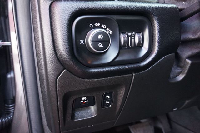 2019 Ram 1500 4WD, HEMI 5.7, REBEL, BACKUP CAMERA, PREMIUM WHEELS,CLEAN CARFAX - 23056321 - 28