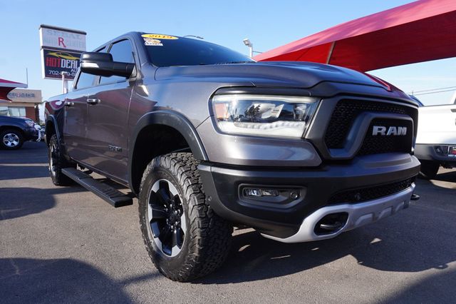 2019 Ram 1500 4WD, HEMI 5.7, REBEL, BACKUP CAMERA, PREMIUM WHEELS,CLEAN CARFAX - 23056321 - 4