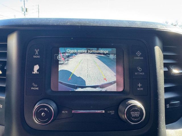 2019 Ram 1500 Big Horn 4x2 Crew Cab 5'7" Box - 22969603 - 19