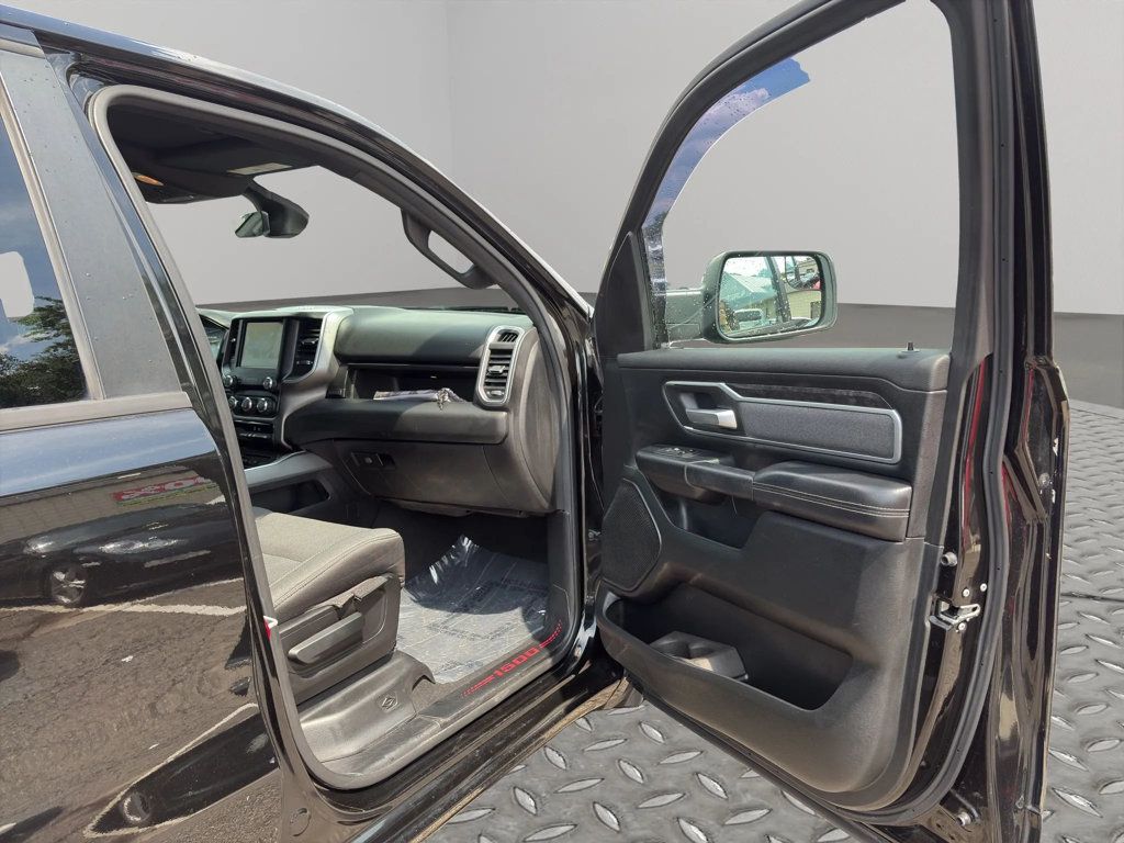 2019 Ram 1500 Big Horn 4x2 Quad Cab 6'4" Box - 23023853 - 25