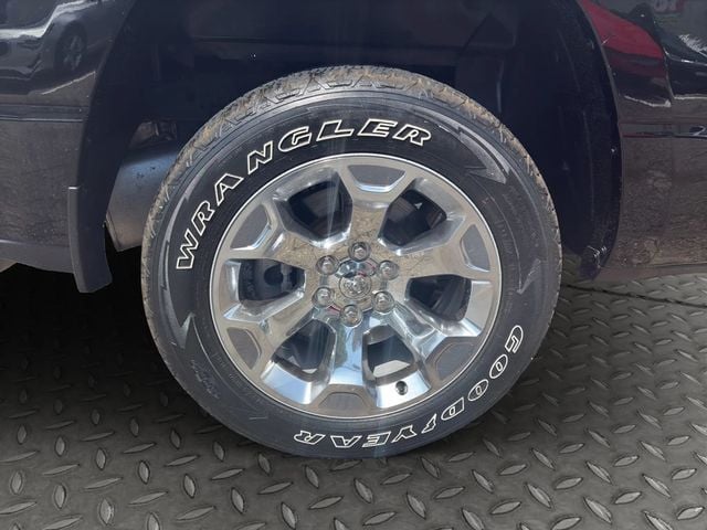 2019 Ram 1500 Big Horn 4x2 Quad Cab 6'4" Box - 23023853 - 28