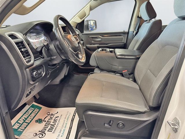 2019 Ram 1500 Big Horn 4x4 Crew Cab 5'7" Box - 23049561 - 13