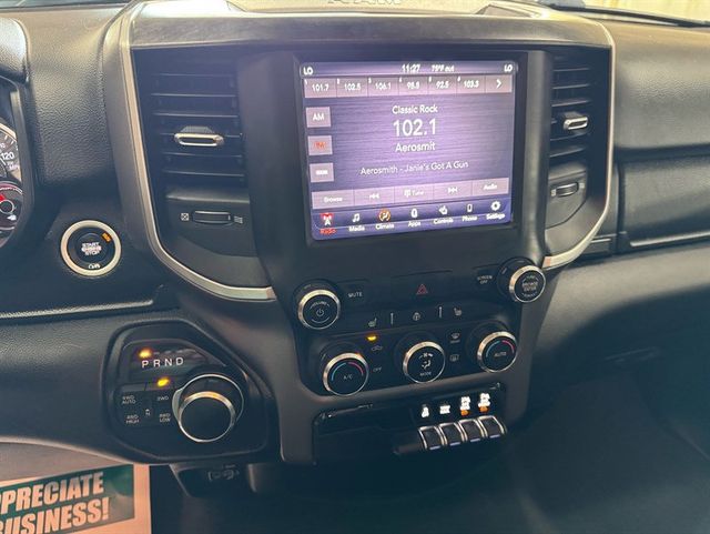2019 Ram 1500 Big Horn 4x4 Crew Cab 5'7" Box - 23049561 - 15