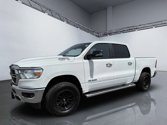 2019 Ram 1500 Big Horn 4x4 Crew Cab 5'7" Box - 23049561 - 24