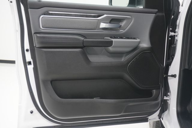 2019 Ram 1500 Big Horn 4x4 Crew Cab 5'7" Box - 23010923 - 12