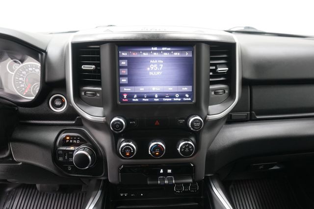 2019 Ram 1500 Big Horn 4x4 Crew Cab 5'7" Box - 23010923 - 17