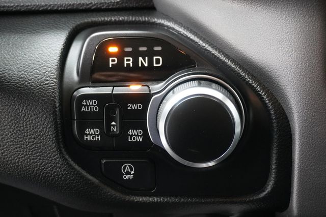2019 Ram 1500 Big Horn 4x4 Crew Cab 5'7" Box - 23010923 - 18