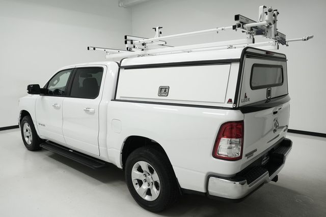 2019 Ram 1500 Big Horn 4x4 Crew Cab 5'7" Box - 23010923 - 3
