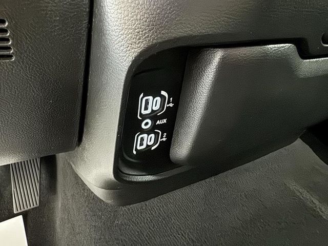 2019 Ram 1500 Big Horn 4x4 Crew Cab 5'7" Box - 23070371 - 21