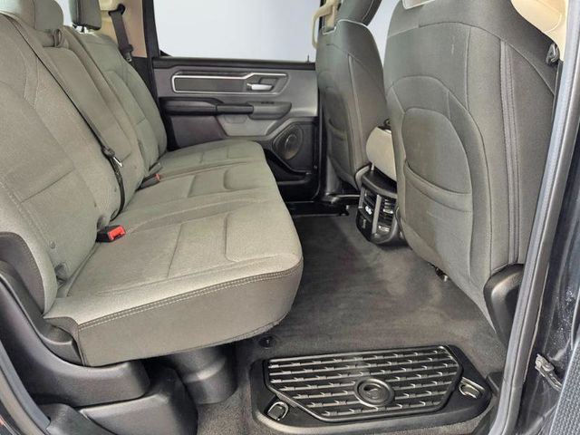 2019 Ram 1500 Big Horn 4x4 Crew Cab 5'7" Box - 23070371 - 25