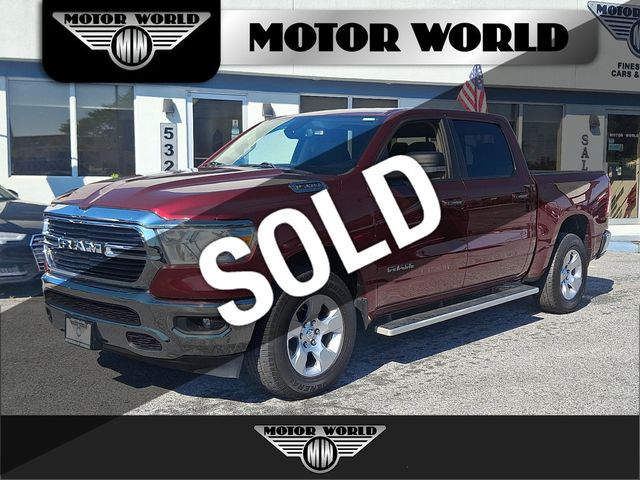 2019 Ram 1500 Big Horn 4x4 Crew Cab 5'7" Box - 22910138 - 0