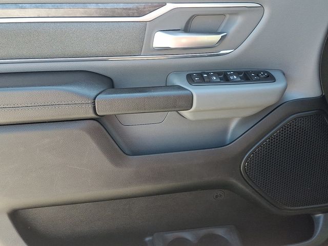 2019 Ram 1500 Big Horn 4x4 Crew Cab 5'7" Box - 22910138 - 11