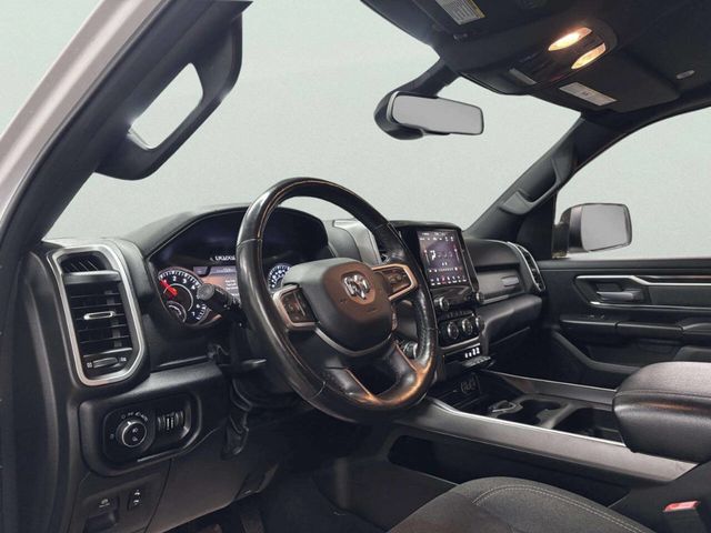 2019 Ram 1500 Big Horn 4x4 Crew Cab 5'7" Box - 22984889 - 10