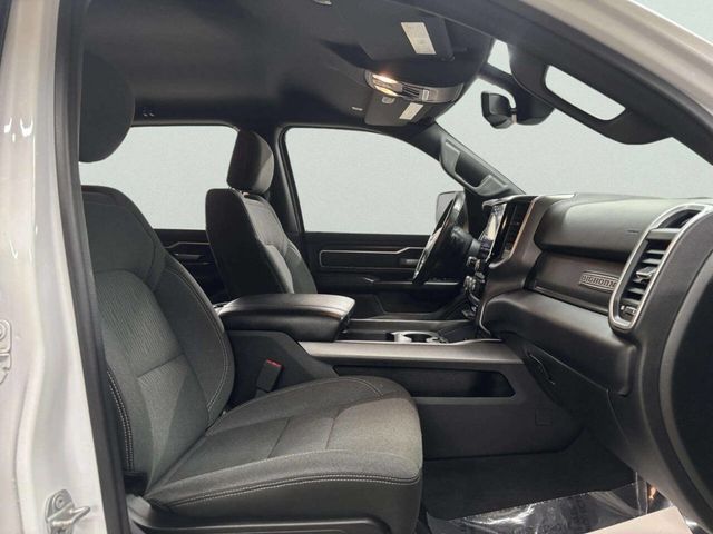 2019 Ram 1500 Big Horn 4x4 Crew Cab 5'7" Box - 22984889 - 19