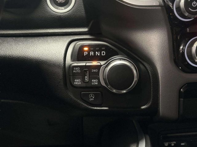 2019 Ram 1500 Big Horn 4x4 Crew Cab 5'7" Box - 22984889 - 26