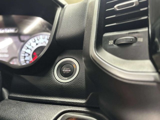 2019 Ram 1500 Big Horn 4x4 Crew Cab 5'7" Box - 22984889 - 27