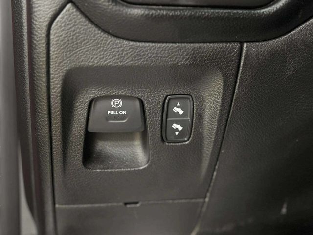 2019 Ram 1500 Big Horn 4x4 Crew Cab 5'7" Box - 22984890 - 33