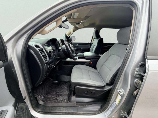 2019 Ram 1500 Big Horn 4x4 Crew Cab 5'7" Box - 23012255 - 15